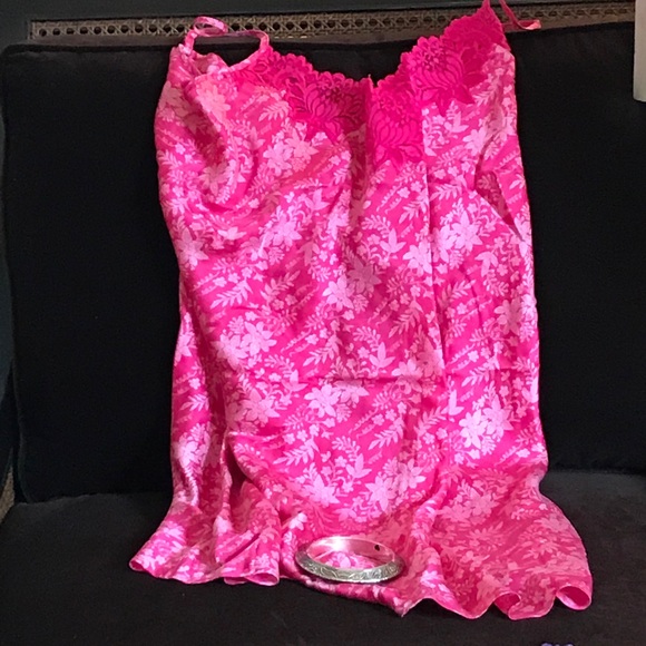 🌹❤️ SILK SLIP DRESS, NIGHT GOWN OR CHEMISE🎁 VTG BERRY PINK SZ SM-MED LIKE NEW - Picture 6 of 8